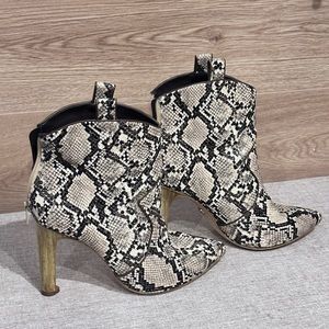 Werner Python Booties sz 9